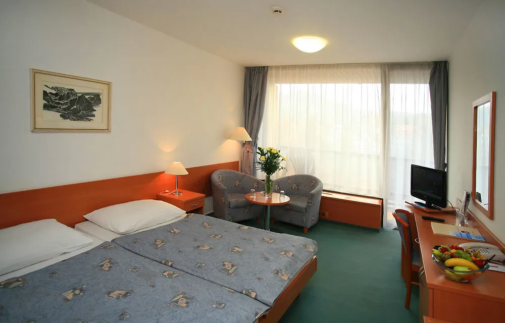 ****  Hotel Thermal Karlovy Vary Czech Republic